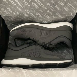 Lululemon Chargefeel Workout Low size 7 new in box